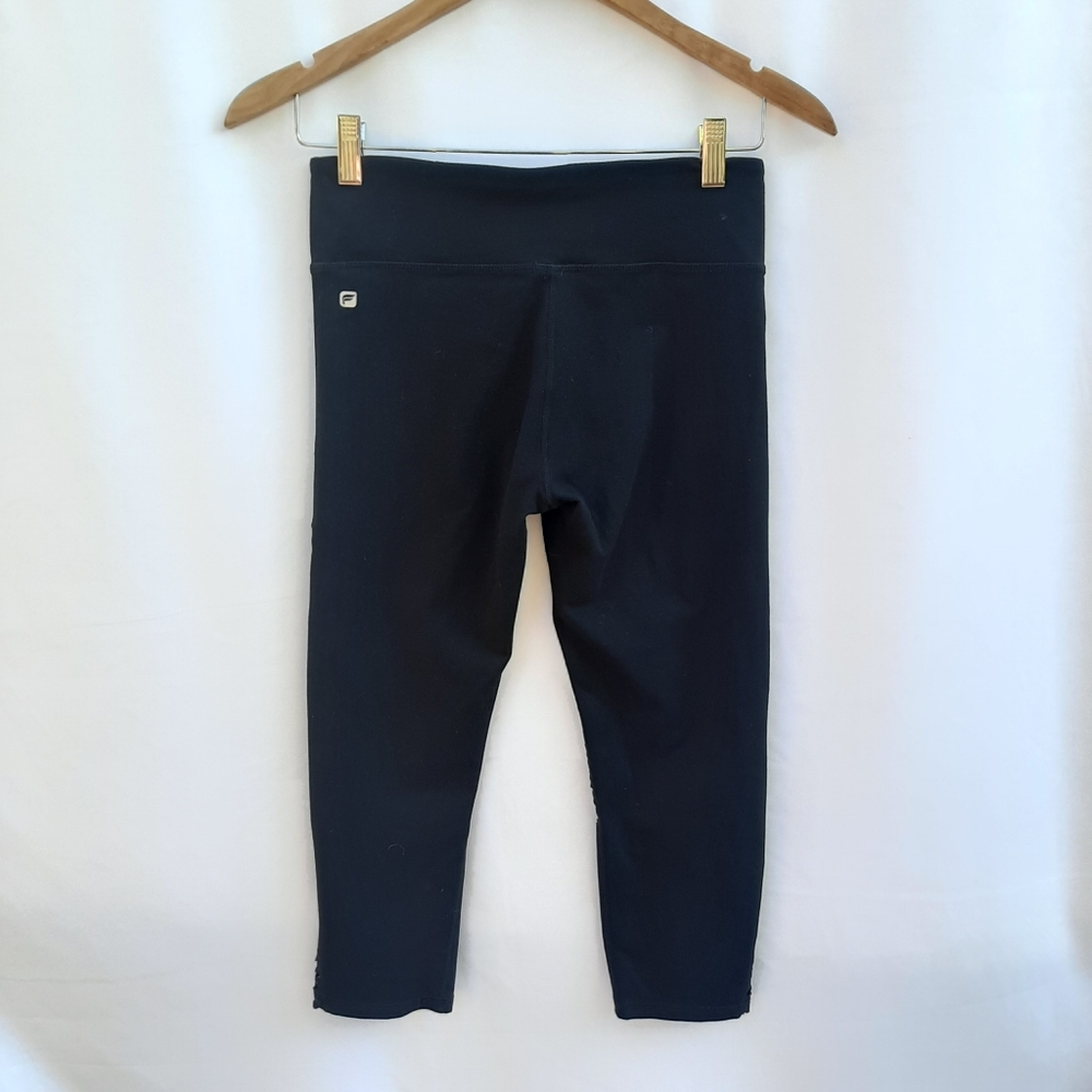 FABLETICS Clover Capri - Picture 3 of 8